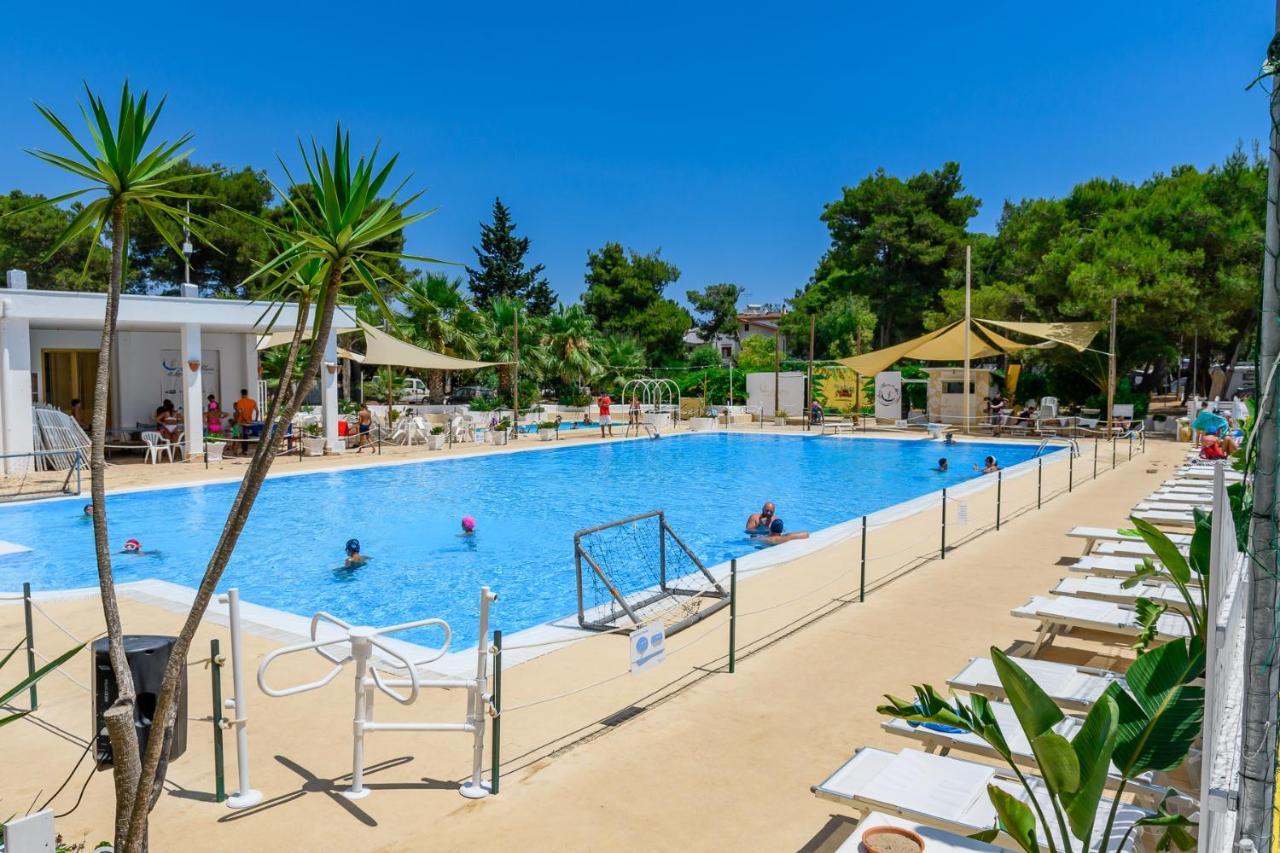 Camping Villaggio Santa Maria Di Leuca Гальяно-дель-Капо Экстерьер фото