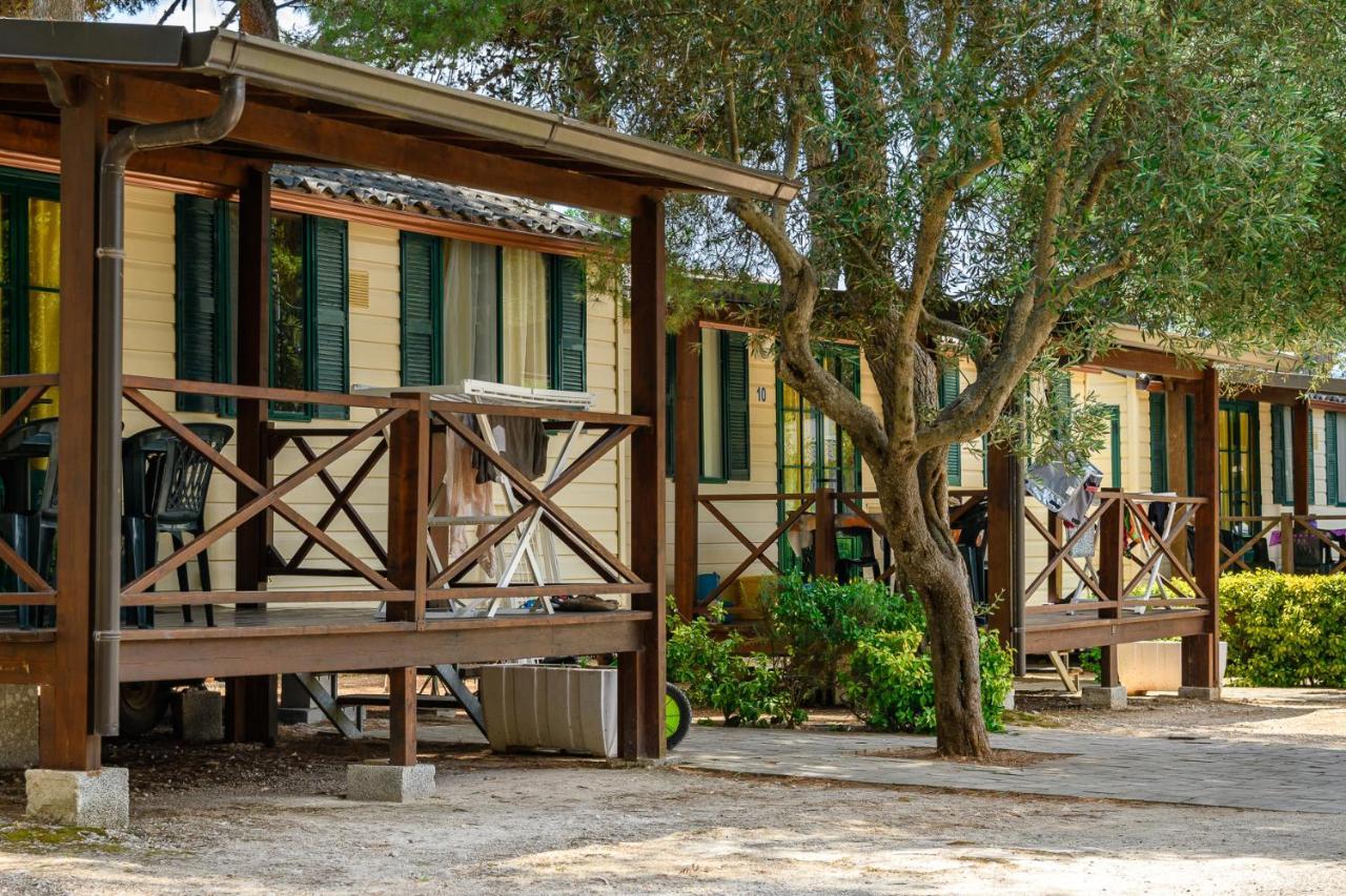 Camping Villaggio Santa Maria Di Leuca Гальяно-дель-Капо Экстерьер фото
