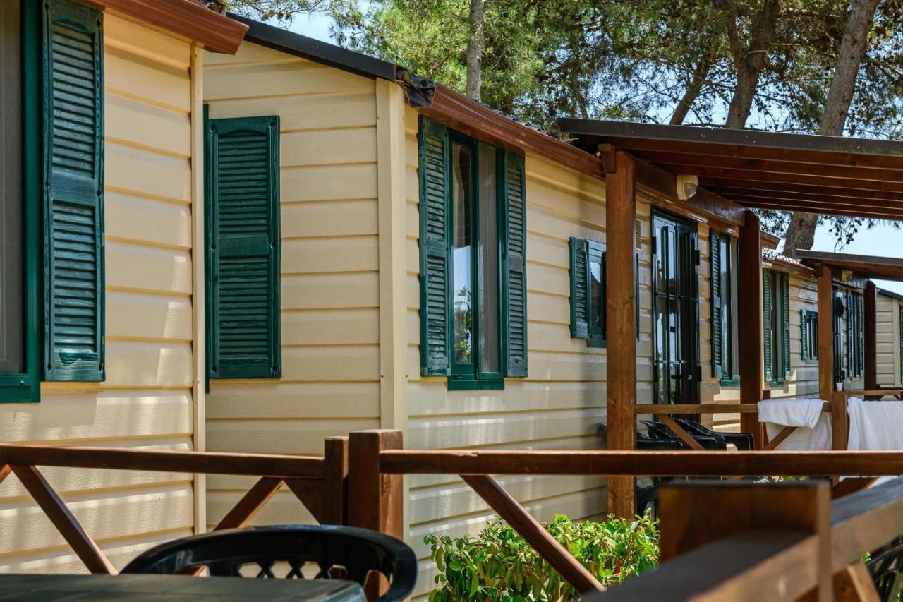 Camping Villaggio Santa Maria Di Leuca Гальяно-дель-Капо Экстерьер фото