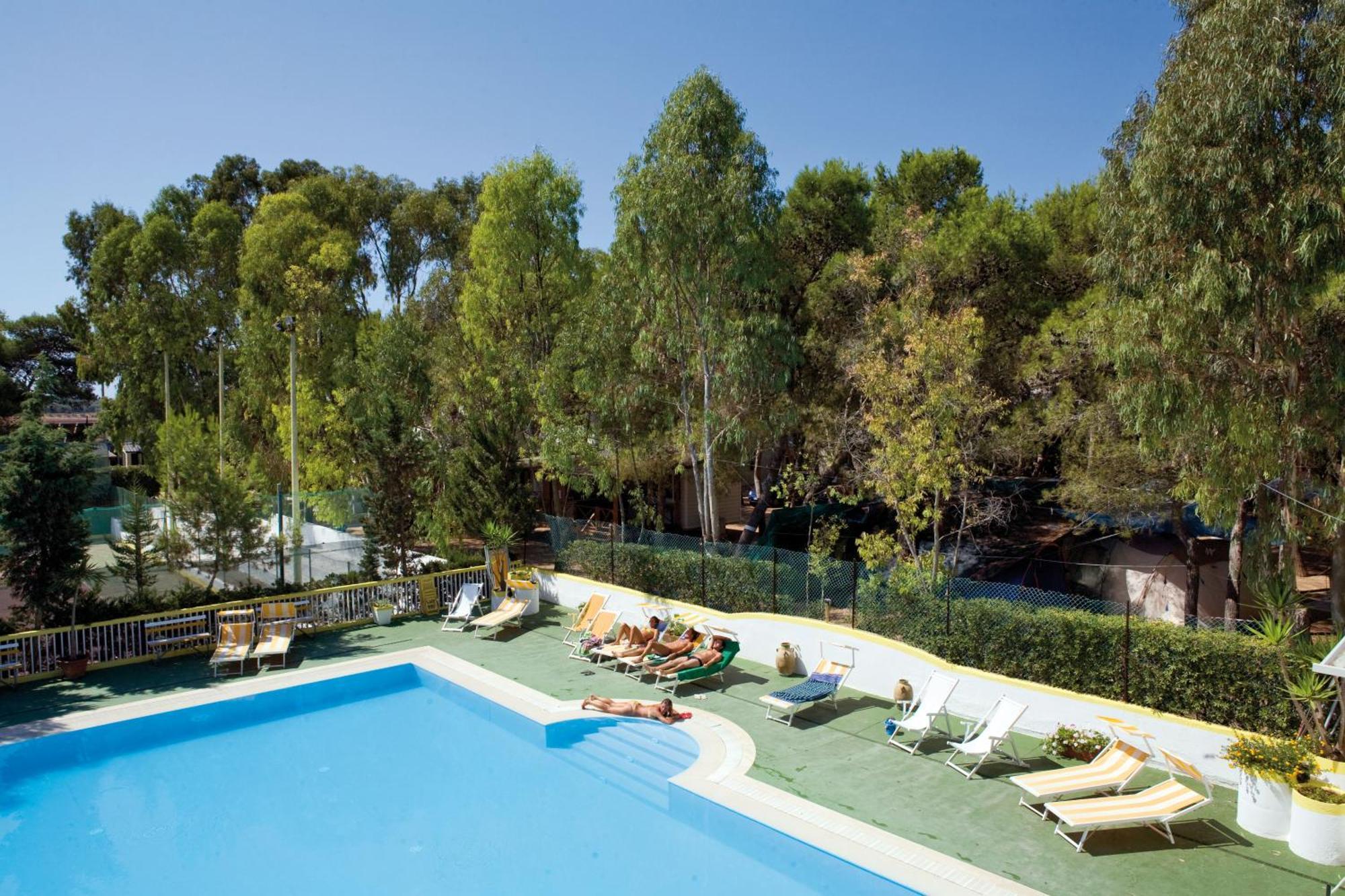Camping Villaggio Santa Maria Di Leuca Гальяно-дель-Капо Экстерьер фото