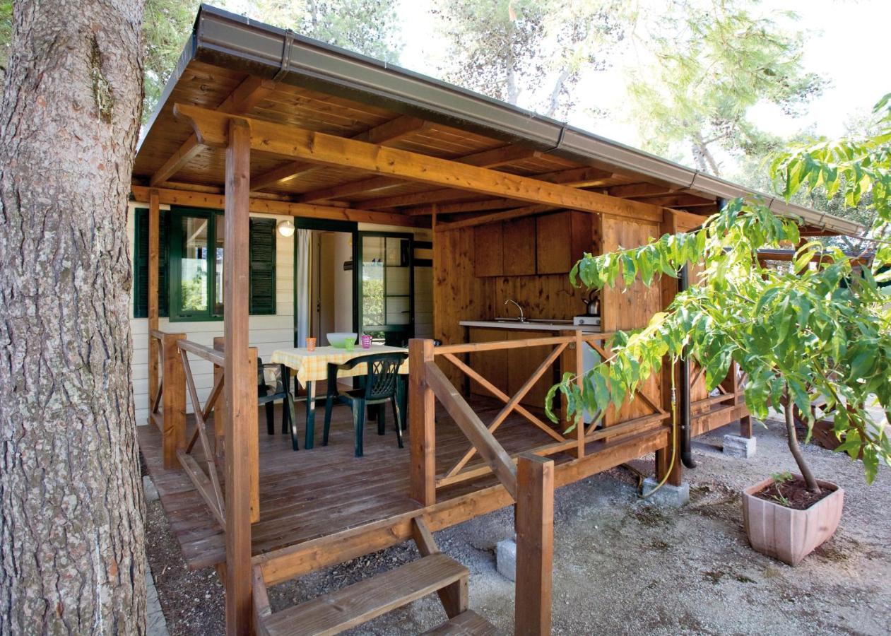 Camping Villaggio Santa Maria Di Leuca Гальяно-дель-Капо Экстерьер фото